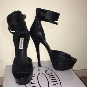 Steve Madden “Faymuss” Heels 6.5M only worn once!